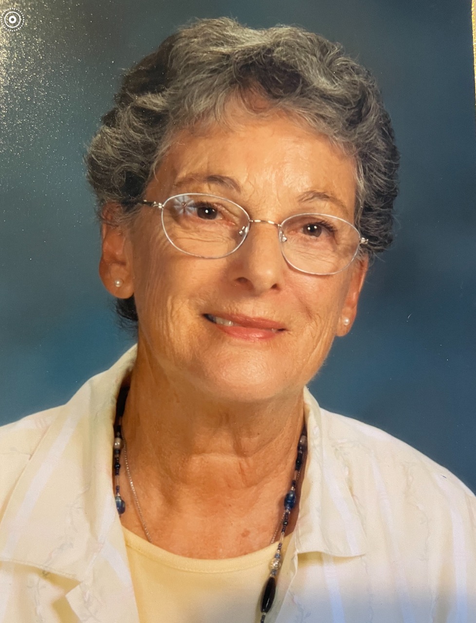 mabel lee